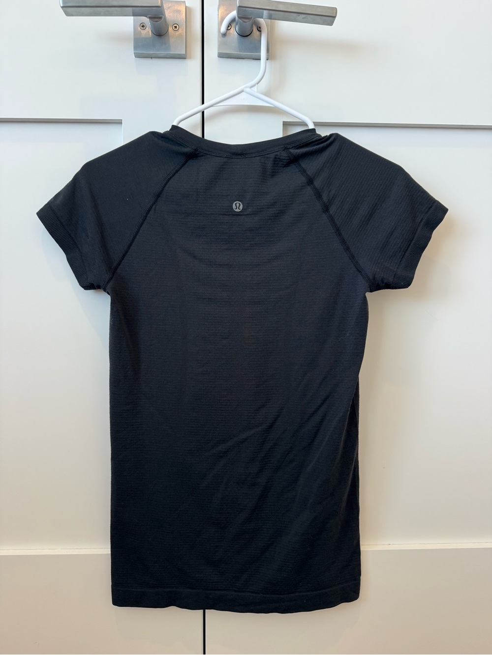lululemon athletica Black Short Sleeve Athletic Tee